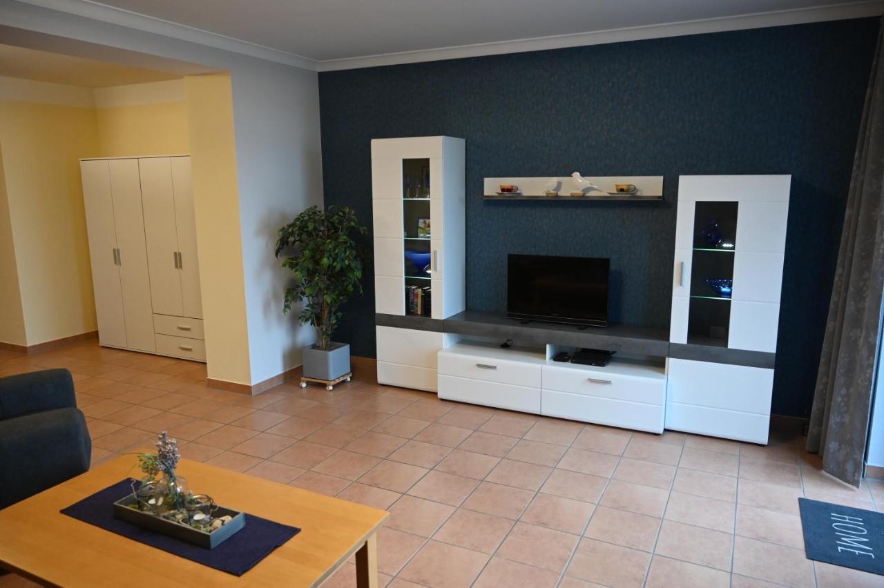 Ferienwohnung Seeblick Waren  Bagian luar foto